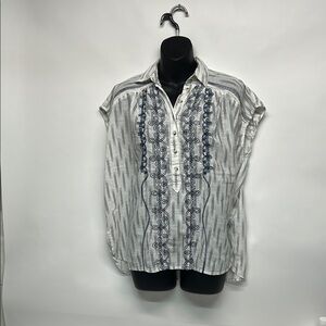 White and Blue Embroidered Blouse Size XS PILCRO Anthropologie